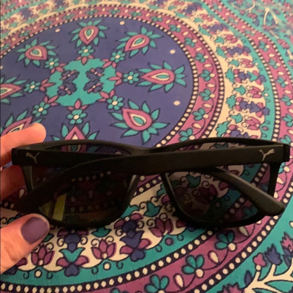 Puma Polarized Sunglasses - Picture 2 of 4